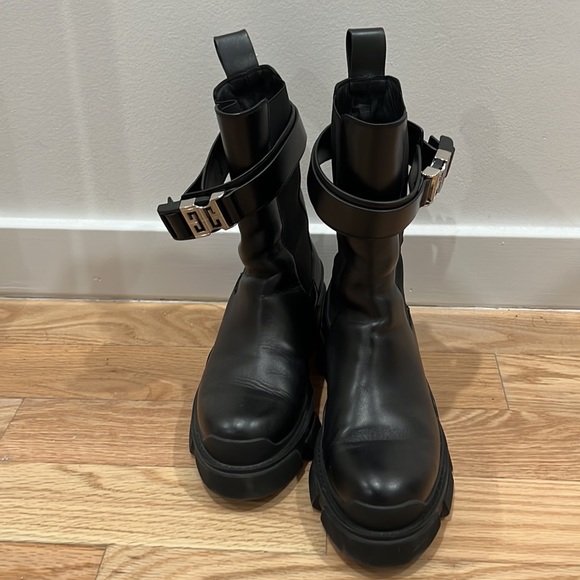 Givenchy Terra Chelsea boots - Picture 7 of 7